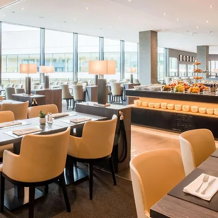 Western Premier Leonhard Hotel 4*