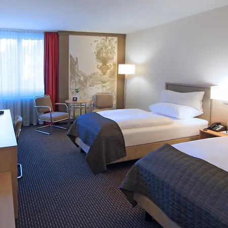 Western Premier Leonhard フェルトキルヒ