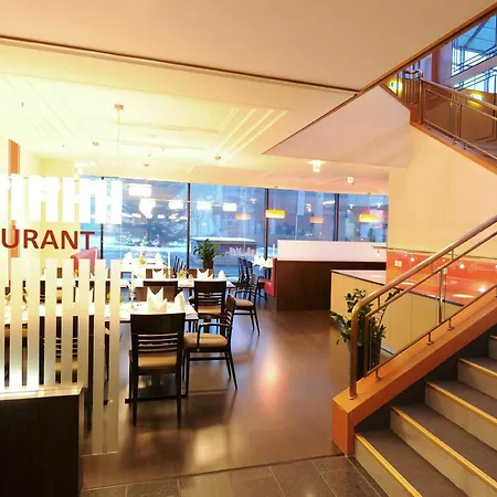 Western Premier Leonhard Отель 4*