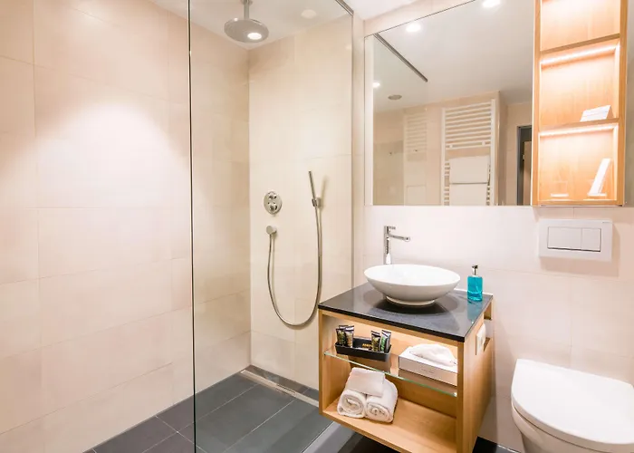 Western Premier Leonhard Hotel 4*