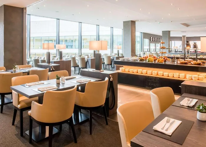 Western Premier Leonhard Hotel 4*