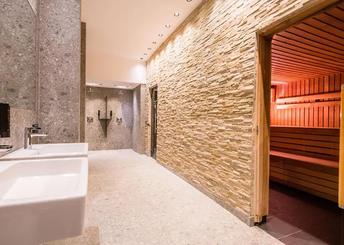 Hotel Western Premier Leonhard 4*