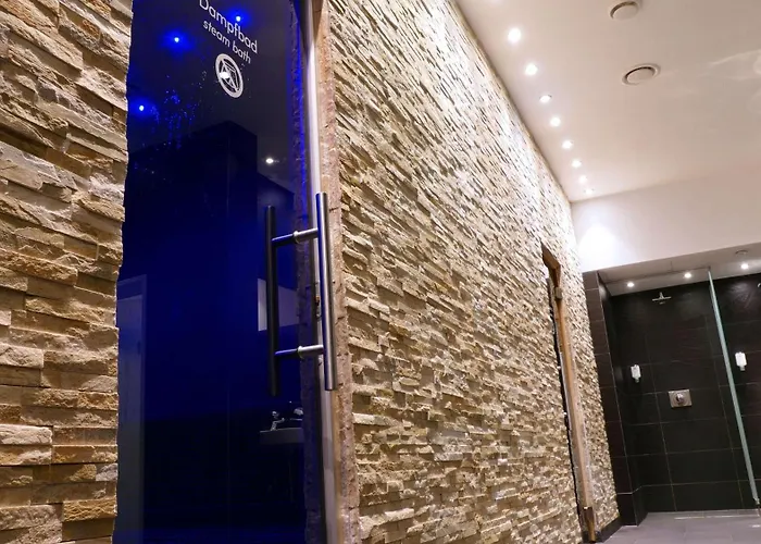 Western Premier Leonhard Hotel