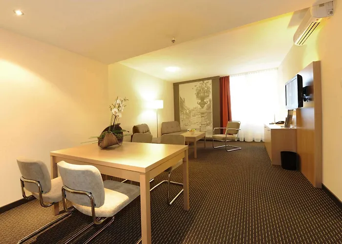 Western Premier Leonhard