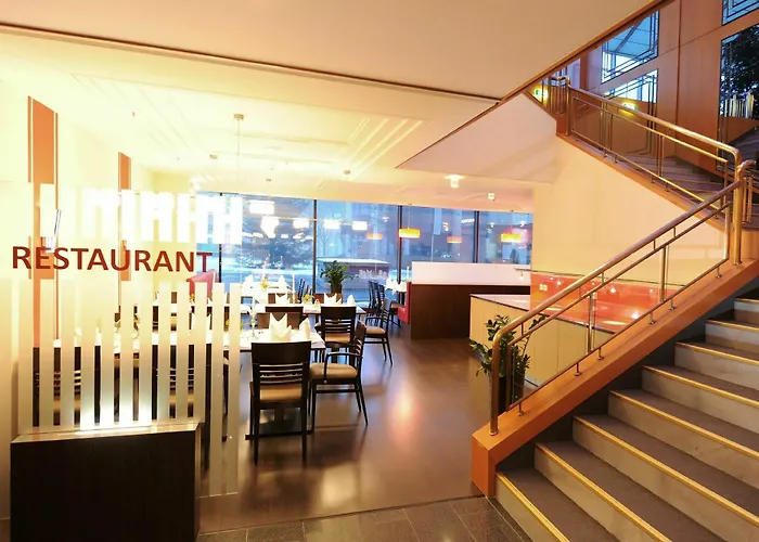 Western Premier Leonhard Hotel 4*